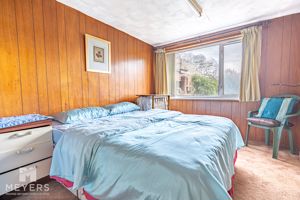 Bedroom- click for photo gallery